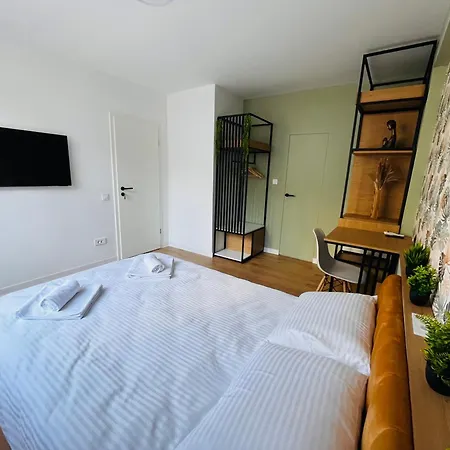 Moxa בית הארחה 4*